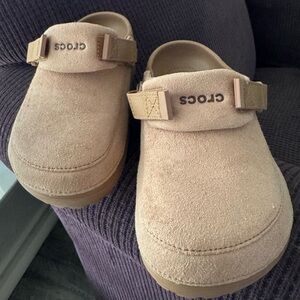 Crocs Suede Tan Clogs